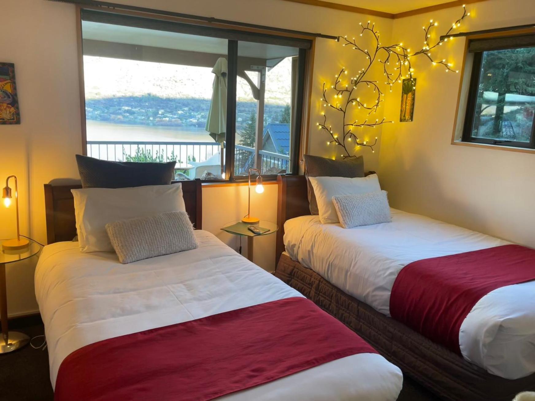 The Embassy B&B Distretto di Distretto di Queenstown Esterno foto