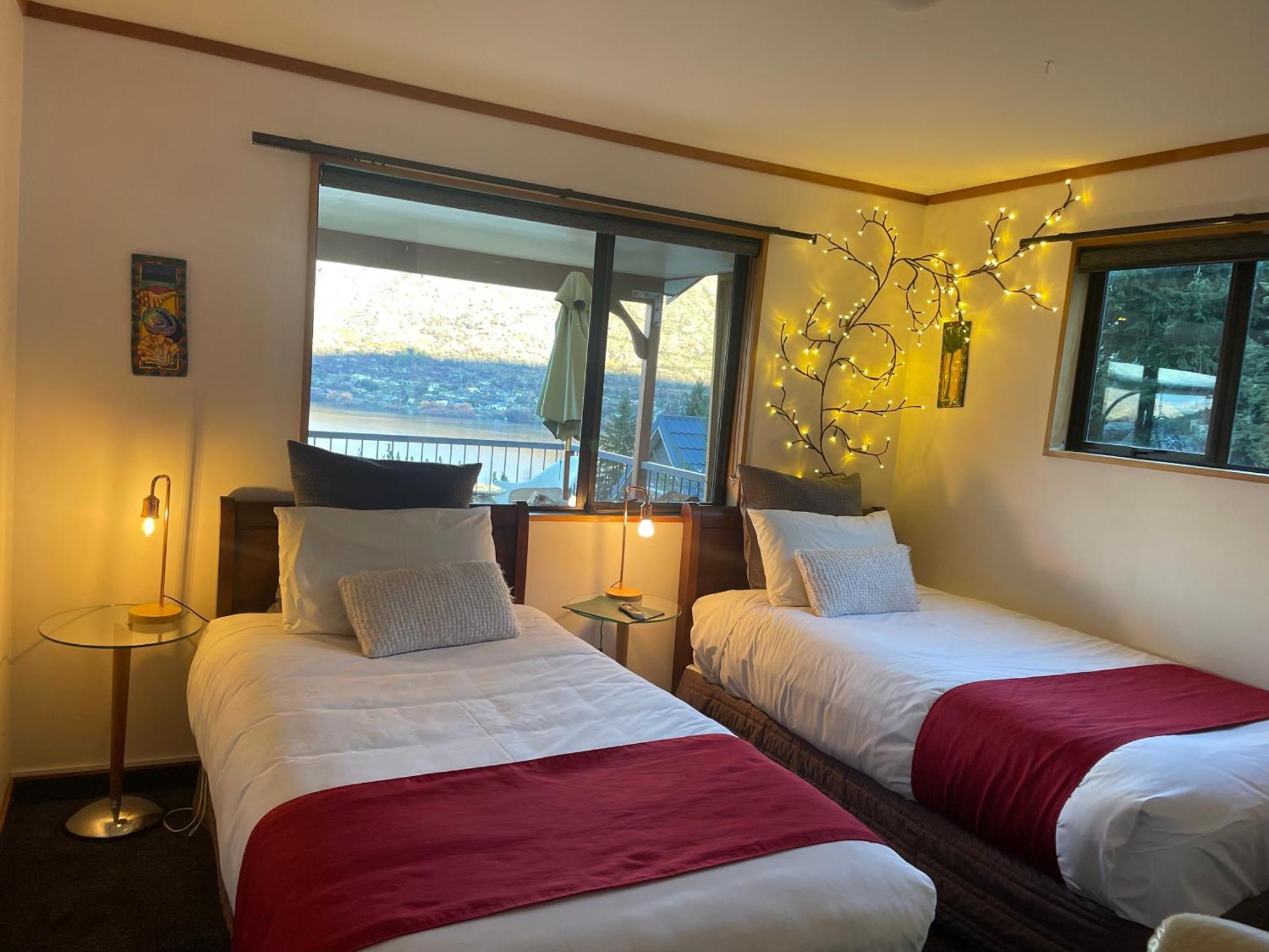 The Embassy B&B Distretto di Distretto di Queenstown Esterno foto