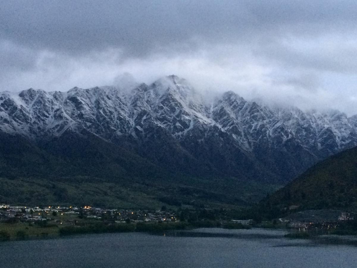 The Embassy B&B Distretto di Distretto di Queenstown Esterno foto