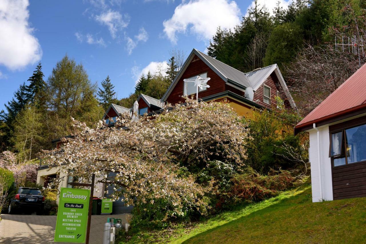 The Embassy B&B Distretto di Distretto di Queenstown Esterno foto